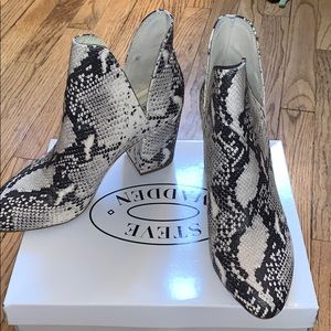 Steve Madden Rookie Snakeskin Booties